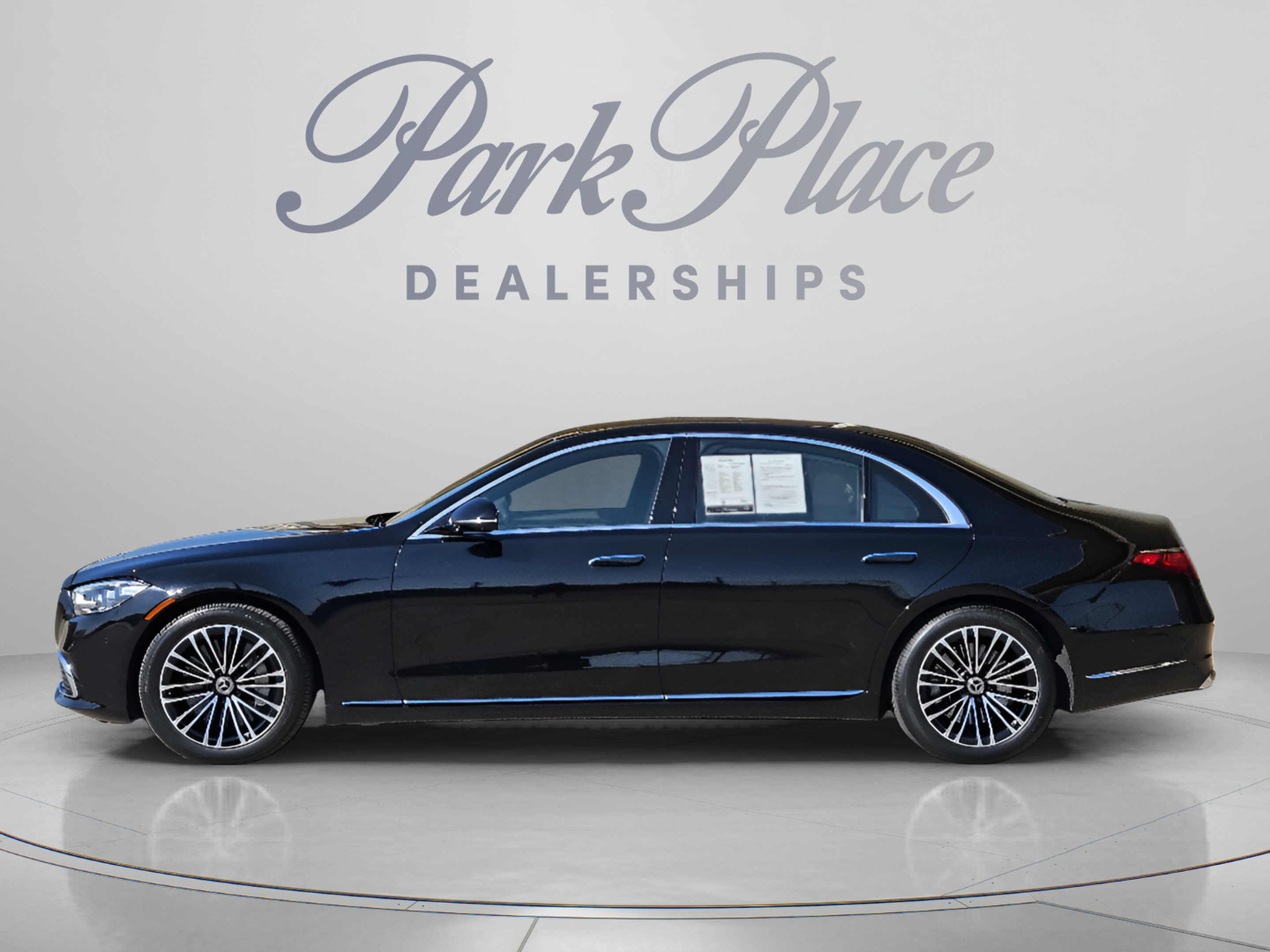 Certified 2023 Mercedes-Benz S 500 4MATIC image 2