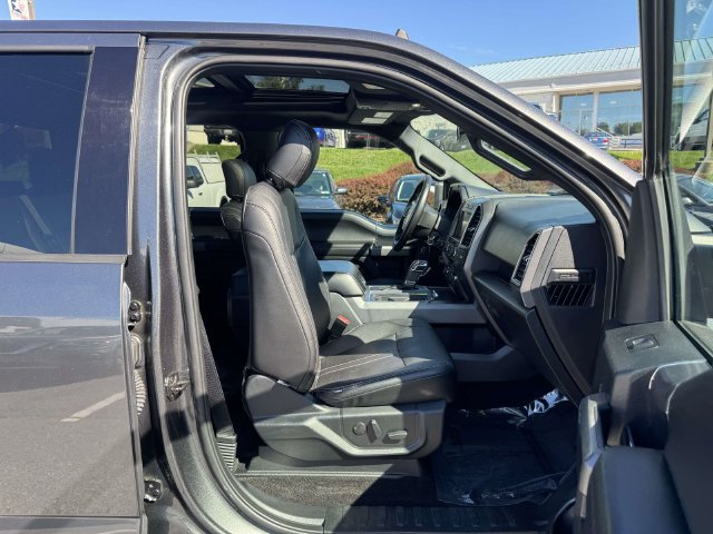 Used 2019 Ford F150 XLT w/ Equipment Group 302A Luxury AWD/4WD image 11