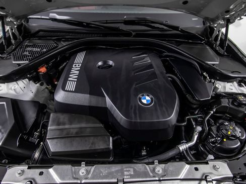 Used 2025 BMW 330i Sedan w/ M Sport Package RWD image 41