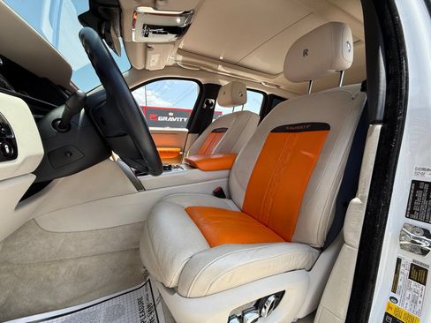 Used 2019 Rolls-Royce Cullinan AWD/4WD image 32