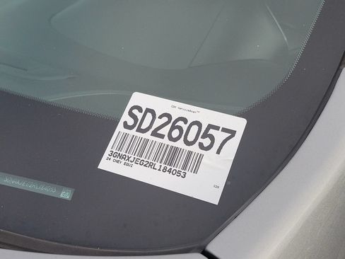 Used 2024 Chevrolet Equinox LT w/ Driver Convenience Package FWD image 5