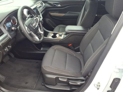 Used 2023 GMC Acadia SLE AWD/4WD image 9