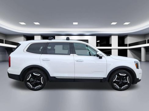 Certified 2025 Kia Telluride S image 7