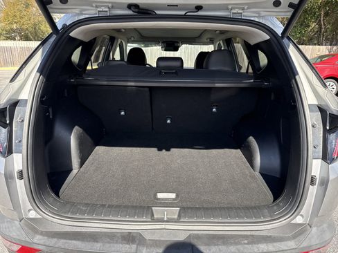 Used 2023 Hyundai Tucson Limited image 37