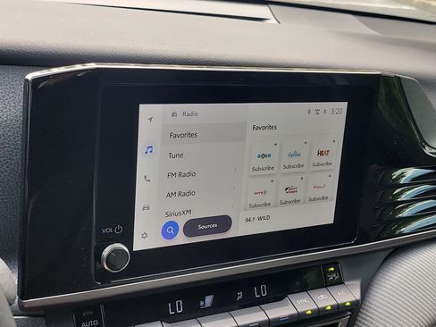 Certified 2025 Toyota Camry SE w/ Convenience Package FWD image 22