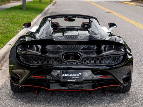 Used 2024 McLaren 750S Spider RWD image 12