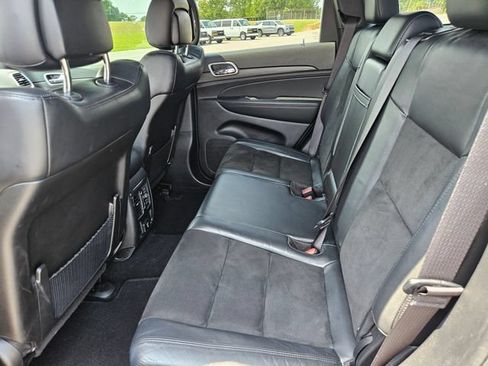 Used 2021 Jeep Grand Cherokee Laredo X AWD/4WD image 25