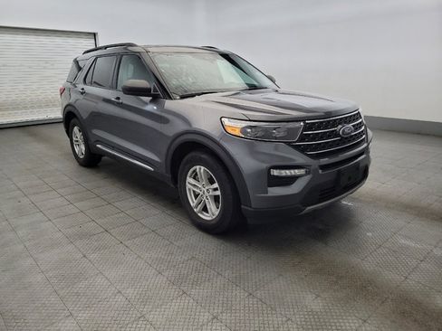 Used 2024 Ford Explorer XLT w/ Equipment Group 202A image 13