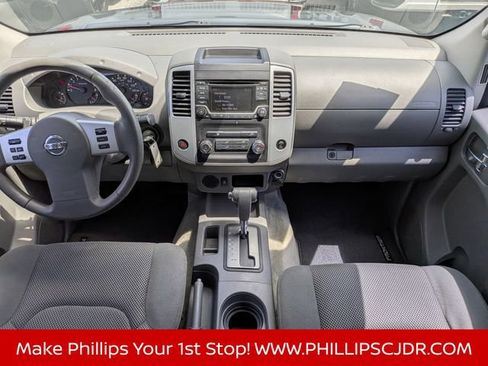 Used 2016 Nissan Frontier SV RWD image 14