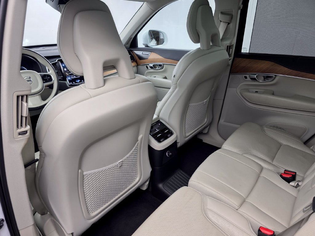 Used 2020 Volvo XC90 T8 Inscription w/ Protection Package AWD/4WD image 14