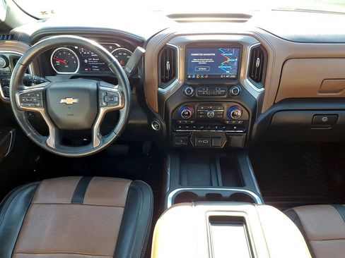 Used 2021 Chevrolet Silverado 1500 High Country w/ Technology Package image 9