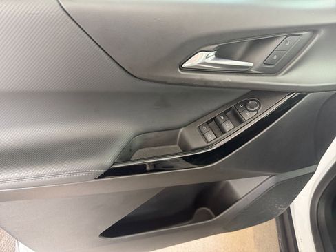 Used 2025 Chevrolet Equinox LT image 20