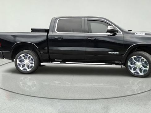 Used 2023 RAM 1500 Limited w/ Body Color Bumper Group AWD/4WD image 7