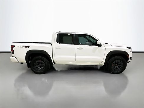 Used 2025 Nissan Frontier PRO-4X w/ Pro Premium Package image 7