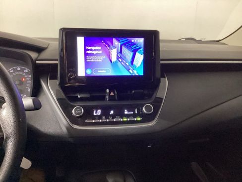 Used 2023 Toyota Corolla LE FWD image 17