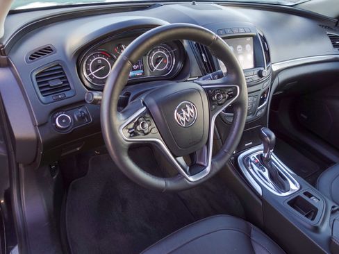 Used 2017 Buick Regal Premium w/ Driver Confidence Package #1 image 9