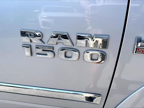 Used 2016 RAM 1500 Laramie w/ Convenience Group RWD image 10