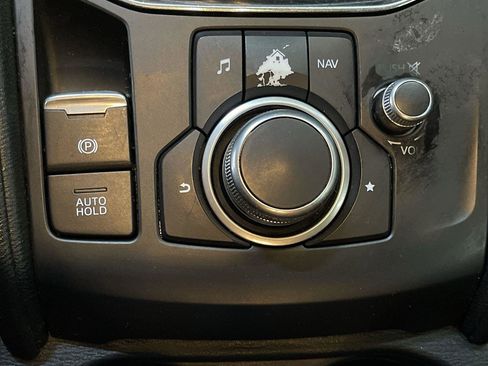 Used 2019 MAZDA CX-5 Touring image 16