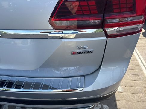 Used 2019 Volkswagen Atlas SEL Premium AWD/4WD image 6