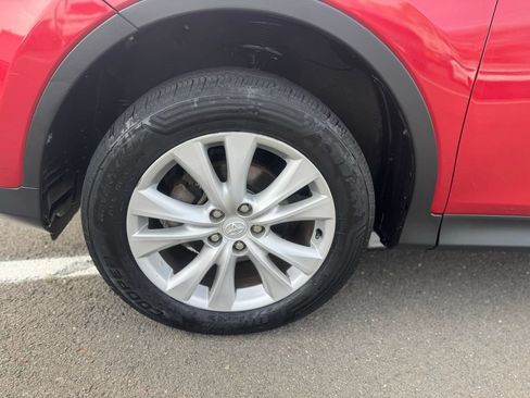 Used 2013 Toyota RAV4 Limited AWD/4WD image 17