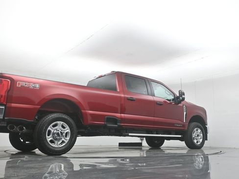 New 2026 Ford F350 XLT w/ FX4 Off-Road Package image 48