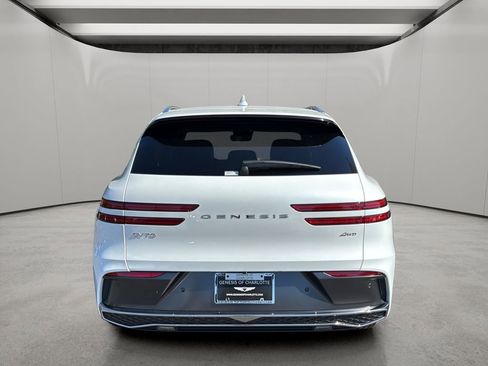Certified 2026 Genesis GV70 2.5T AWD/4WD image 4