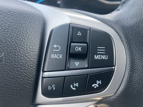 Used 2022 Ford Explorer XLT w/ Equipment Group 202A image 25