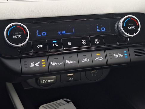 New 2026 Hyundai Elantra Limited image 19