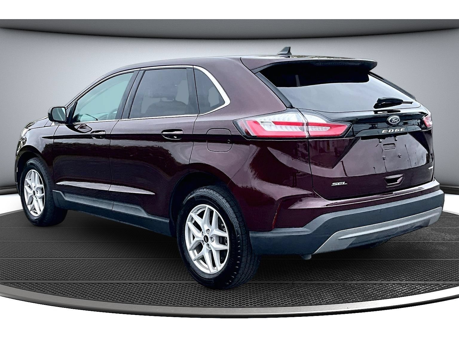 Used 2024 Ford Edge SEL w/ Convenience Package AWD/4WD image 18