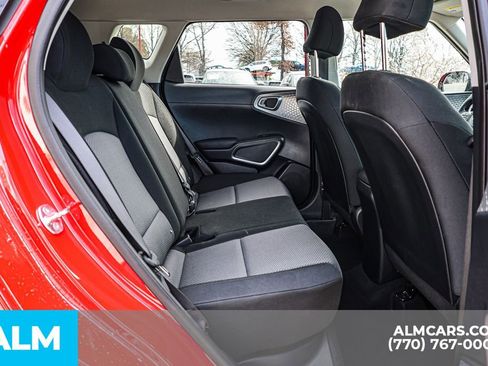 Used 2025 Kia Soul LX FWD image 23