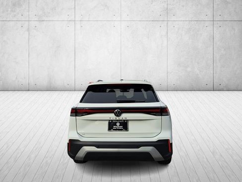 New 2026 Volkswagen Tiguan SE image 6