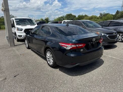 Used 2019 Toyota Camry LE FWD image 9