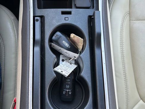 Used 2014 Lincoln MKZ Hybrid Sedan 4D w/ Equipment Group 202A Reserve image 20