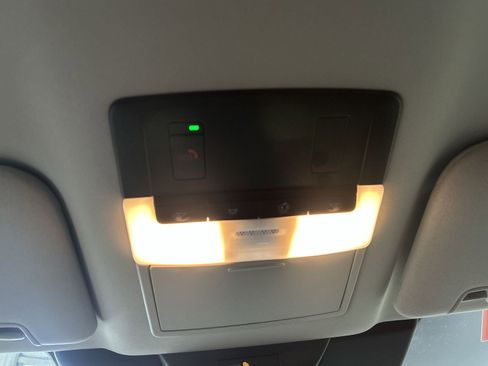 Certified 2024 Nissan Pathfinder SL image 19