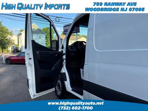 Used 2020 Mercedes-Benz Sprinter 1500 image 13
