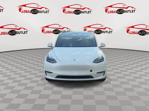 Used 2022 Tesla Model Y Performance AWD/4WD image 3