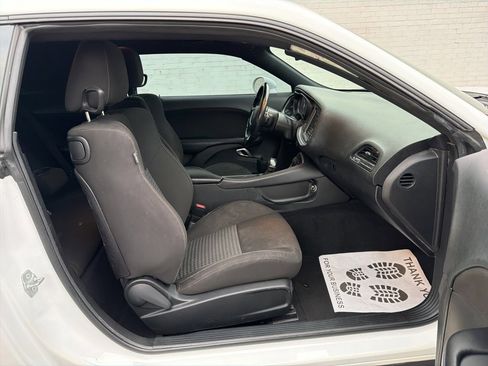 Used 2020 Dodge Challenger R/T image 8