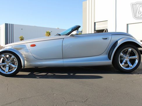 Used 2001 Plymouth Prowler RWD image 11
