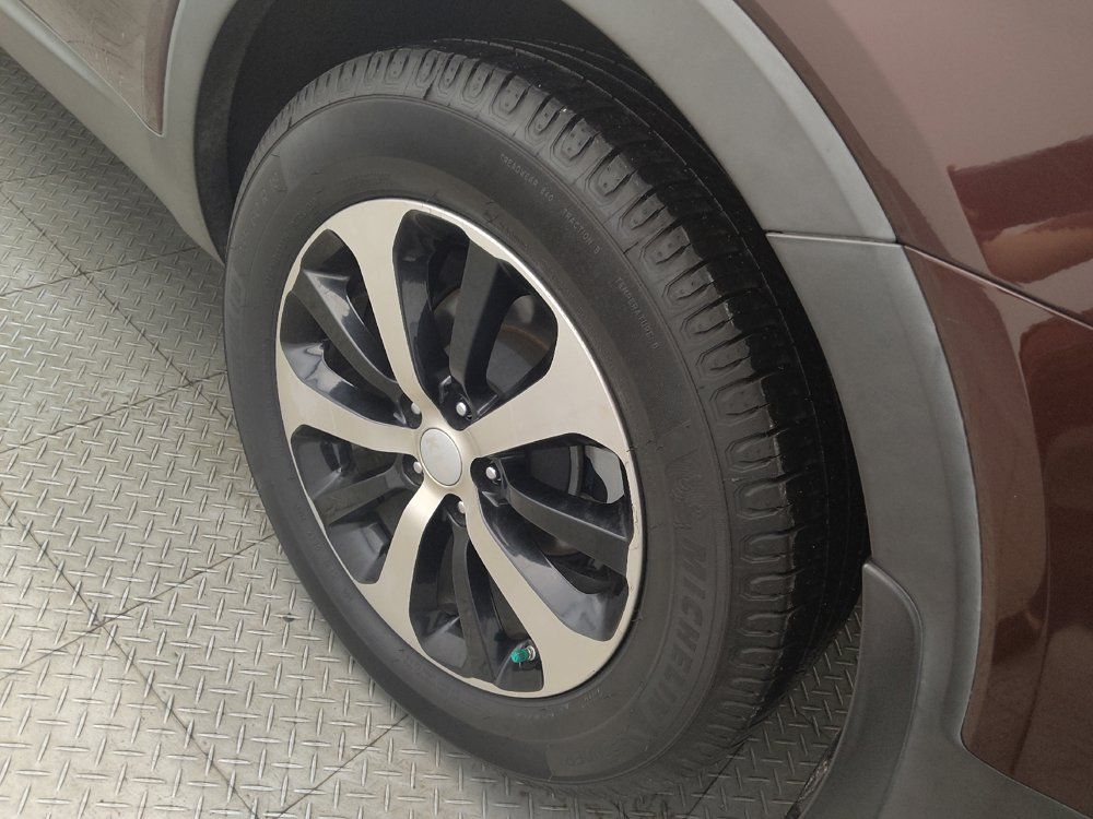 Used 2017 Kia Sorento EX w/ EX Advanced Touring Package FWD image 31