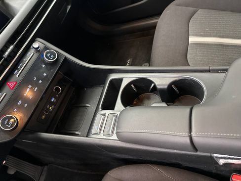 Used 2025 Hyundai Sonata SEL FWD image 28