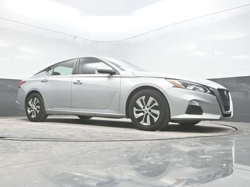 Used 2021 Nissan Altima 2.5 S image 27