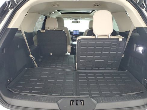 Used 2022 Ford Explorer Limited w/ Equipment Group 301A image 25