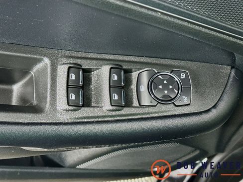 Used 2022 Ford Edge SE w/ Black Appearance Package image 19