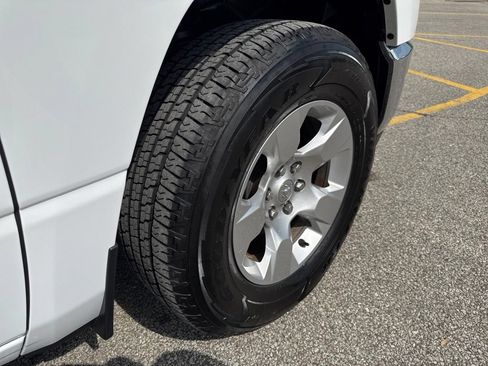 Used 2024 RAM 1500 Big Horn AWD/4WD image 47