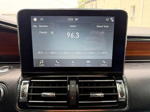 Used 2019 Lincoln Navigator L Reserve AWD/4WD image 34