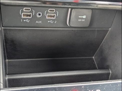 Used 2023 Jeep Grand Cherokee Limited w/ Black Appearance Package AWD/4WD image 16