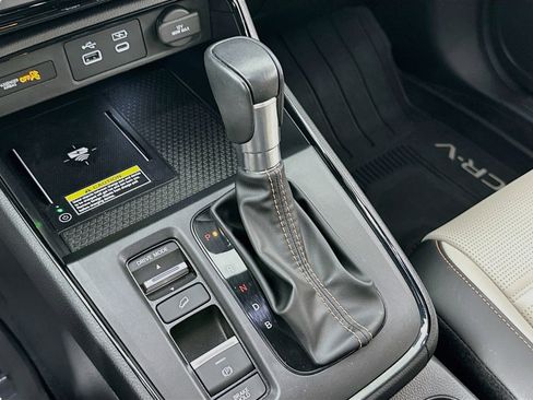 Used 2024 Honda CR-V Sport Touring image 17