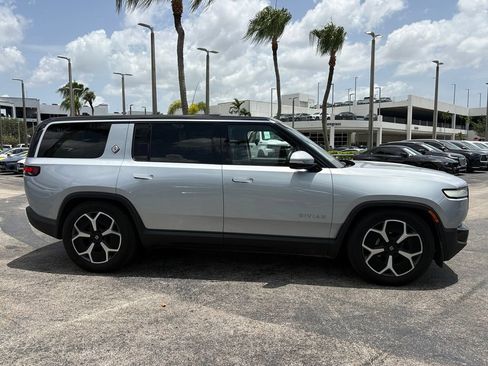 Used 2024 Rivian R1S Adventure AWD/4WD image 8
