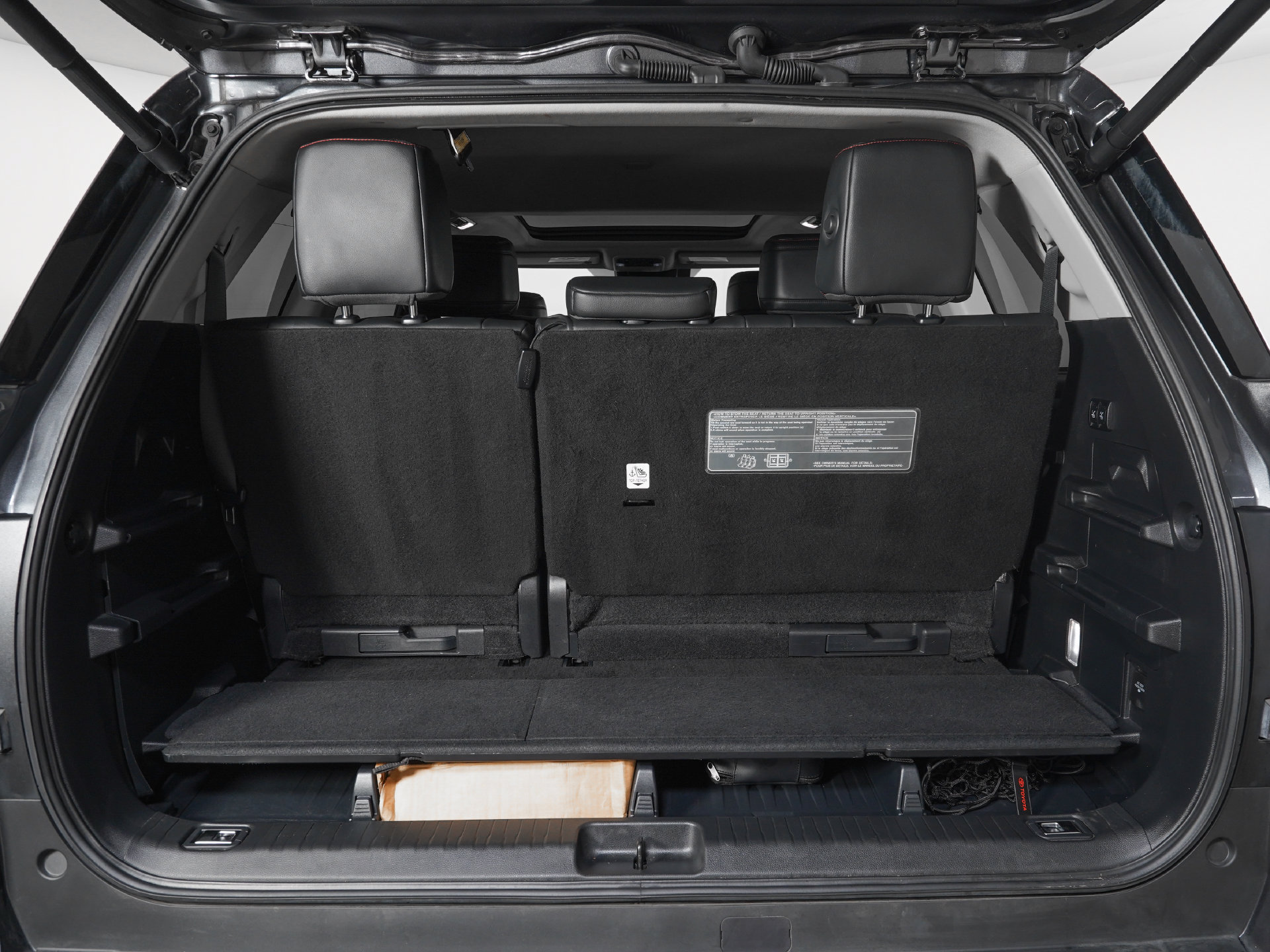 Used 2023 Toyota Sequoia TRD Pro AWD/4WD image 11