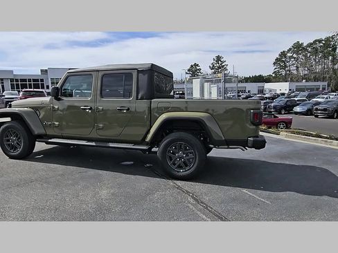 New 2026 Jeep Gladiator Sport AWD/4WD image 27